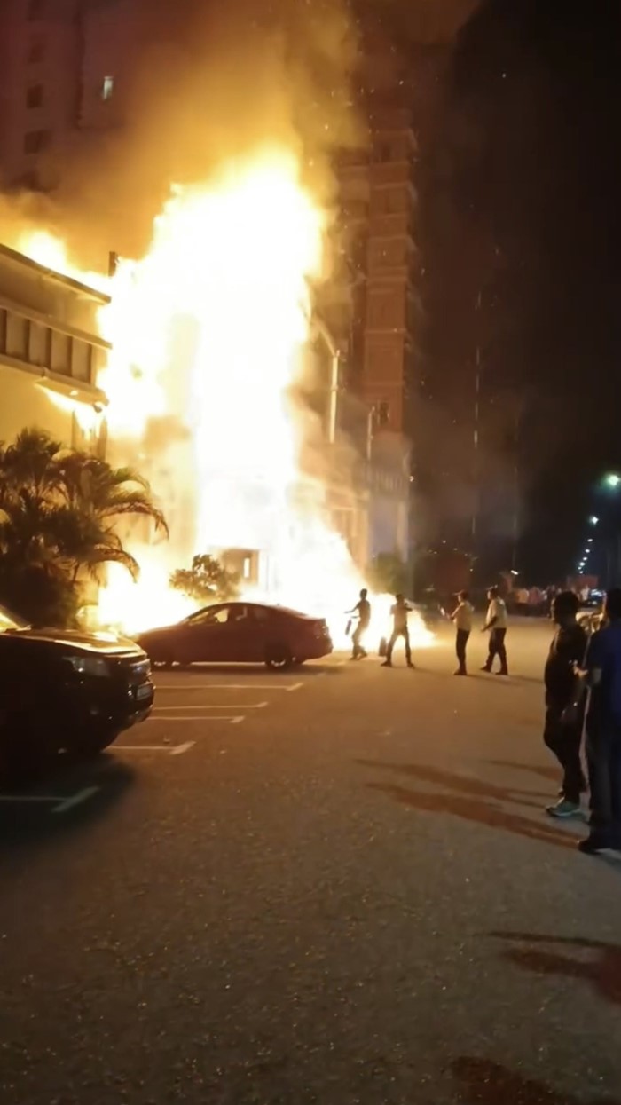 ไฟไหม้งานเลี้ยงคริสต์มาส ไฟไหม้งานเลี้ยงคริสต์มาส