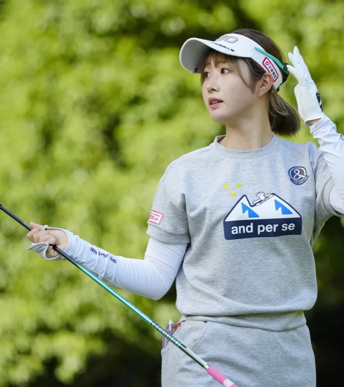 โปรกอล์ฟสาว แอบแซ่บโค้ชรุ่นพ่อ โปรกอล์ฟสาว แอบแซ่บโค้ชรุ่นพ่อ