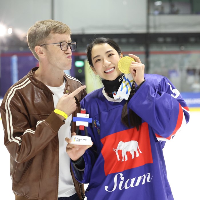 เนท My Mate Nate โชว์แฟนใหม่ น้ำตาล วิลาสินี นักกีฬาฮอกกี้ทีมชาติไทย   