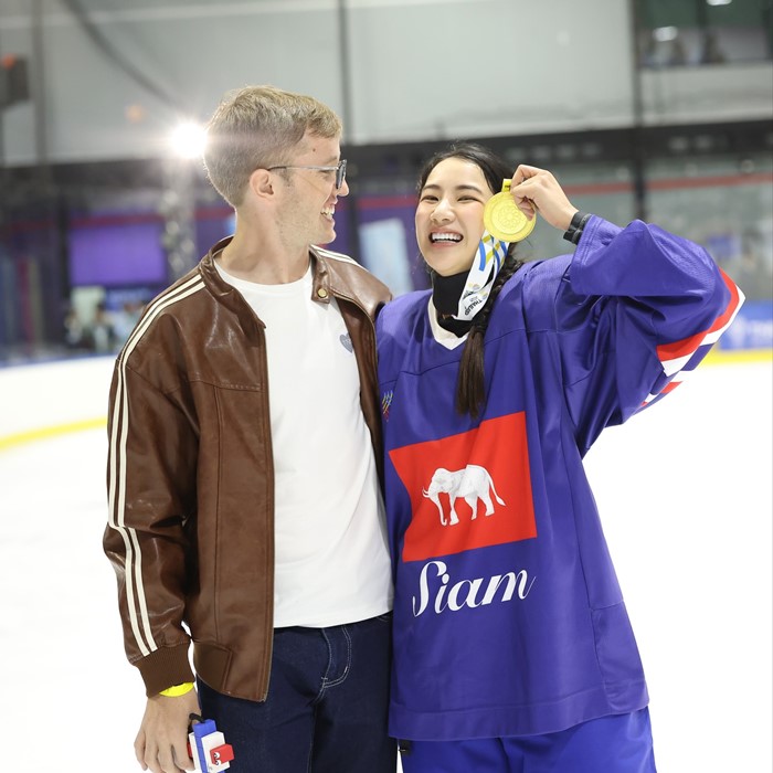 เนท My Mate Nate โชว์แฟนใหม่ น้ำตาล วิลาสินี นักกีฬาฮอกกี้ทีมชาติไทย   