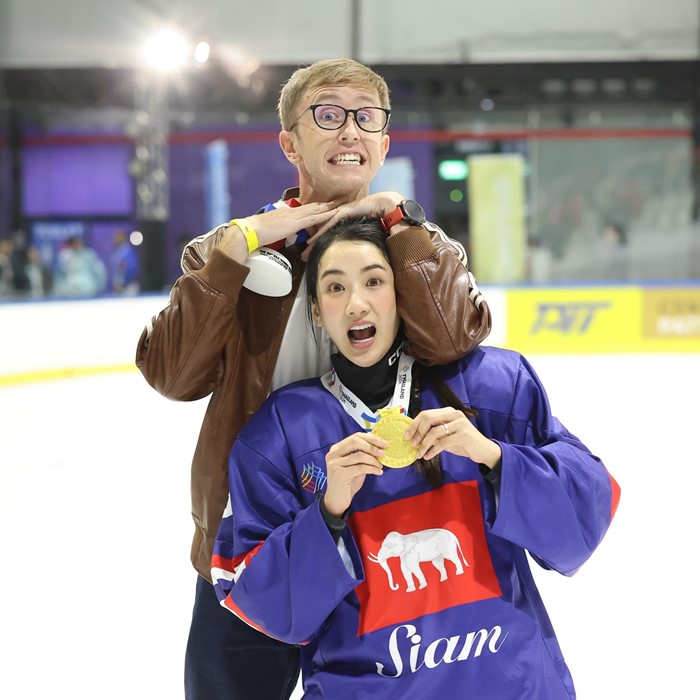 เนท My Mate Nate โชว์แฟนใหม่ น้ำตาล วิลาสินี นักกีฬาฮอกกี้ทีมชาติไทย   