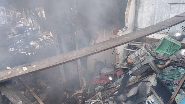 แก๊สระเบิดในบ้าน แก๊สระเบิดในบ้าน