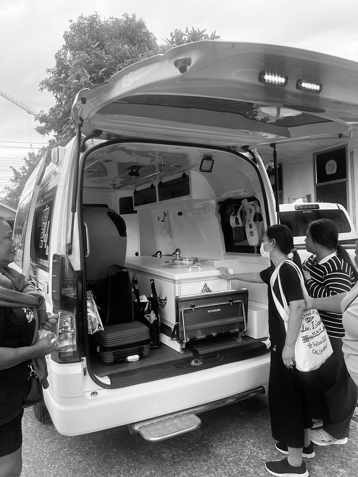 สดุดี  นศ.พยาบาล พลเมืองดีหยุดรถช่วยคนเจ็บ แต่ถูกรถชนเสียชีวิต    