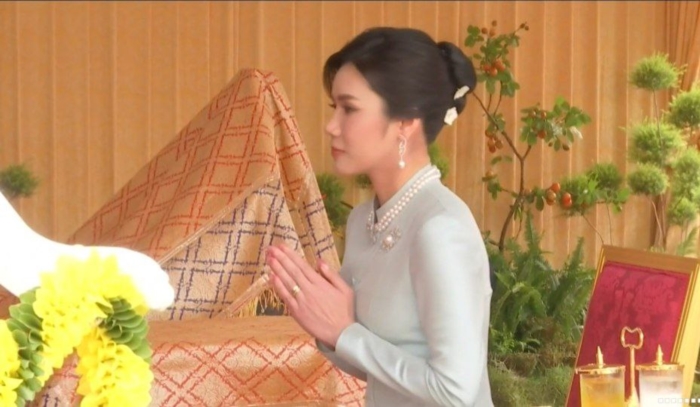 คุณหญิงชยุตรา วชิรพัทธโสภา