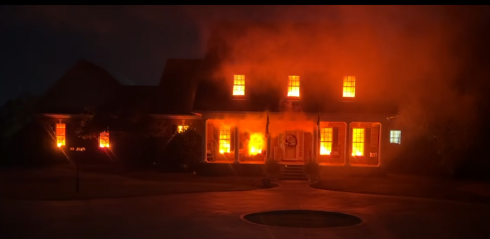  เล่นใหญ่จัดเต็ม ลุกเป็นไฟ 