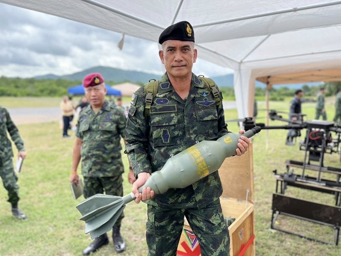 เสธ.เบิร์ด พล.ท. วันชนะ สวัสดี เสธ.เบิร์ด พล.ท. วันชนะ สวัสดี