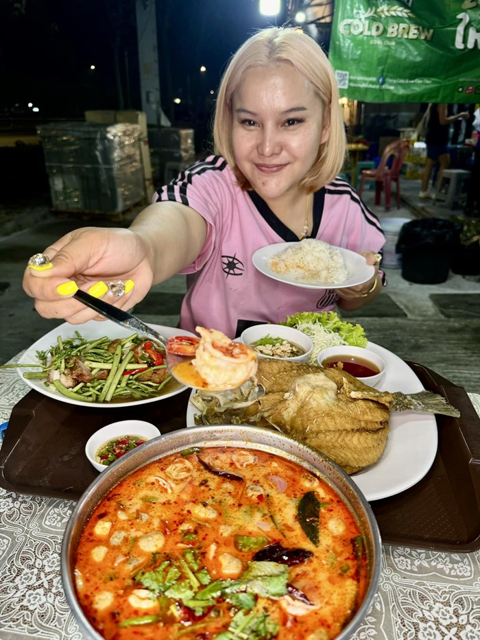  โดนสามีนอกใจ กิ๊กเด็กในร้าน 