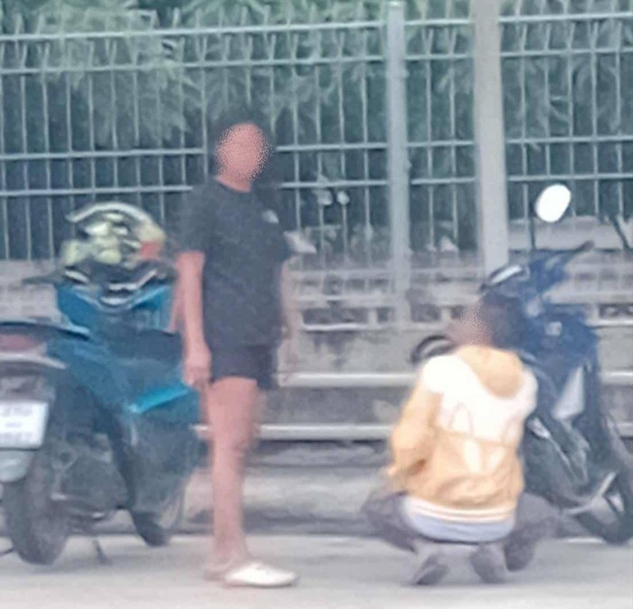 คู่รักเล่นสยิวในห้องน้ำปั๊มกลางวันแสก ๆ