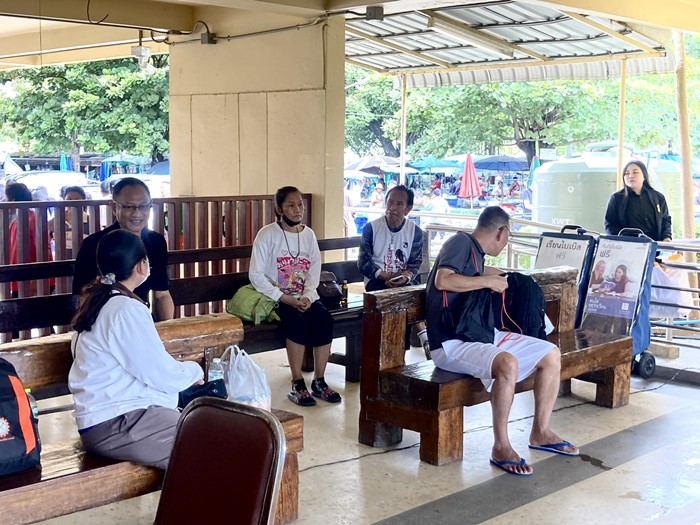 ผู้ว่าติดดิน นั่งรถไฟรับตำแหน่งรองปลัด  