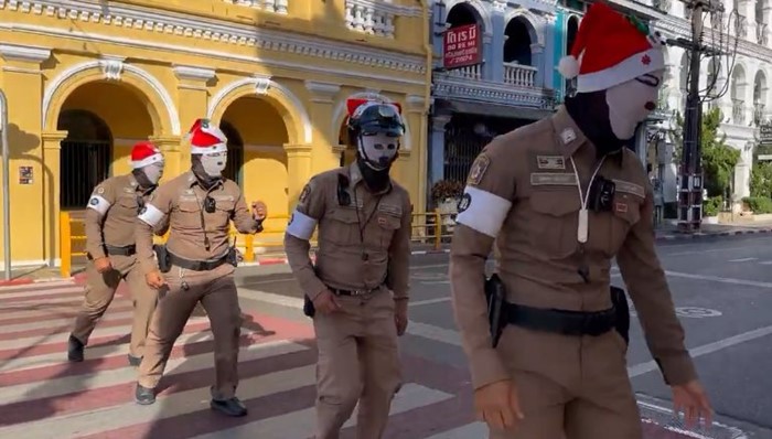 ตำรวจไทย ซานตาคลอส 