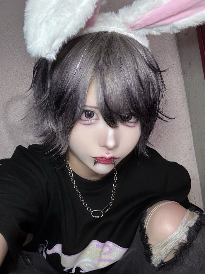 ไอดอลสาวญี่ปุ่น เผยภาพหน้าสดสมัยเรียนมัธยม