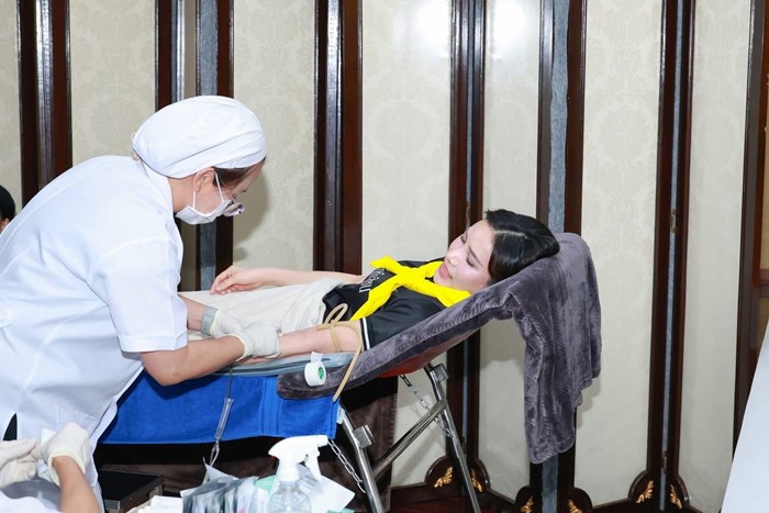 เจ้าคุณพระสินีนาถ พิลาสกัลยาณี บริจาคโลหิตถวายเป็นพระราชกุศล 