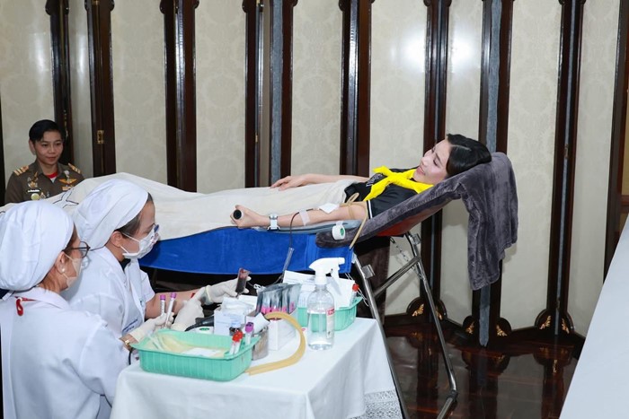 เจ้าคุณพระสินีนาถ พิลาสกัลยาณี บริจาคโลหิตถวายเป็นพระราชกุศล 