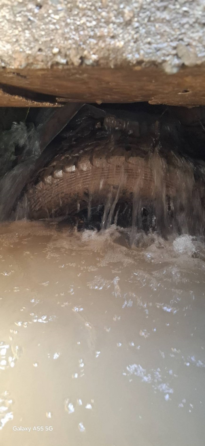  ลอกท่อระบายน้ำ