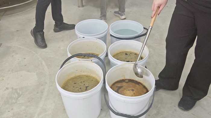 บุกค้น 5 จุด ทลายโรงงานผลิตยาแก้ไอปลอม