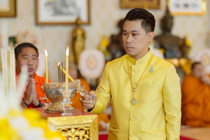 ประวัติ อ.เชียง ปัณณวิชญ์ แก้ดวงจากภาพนิมิต