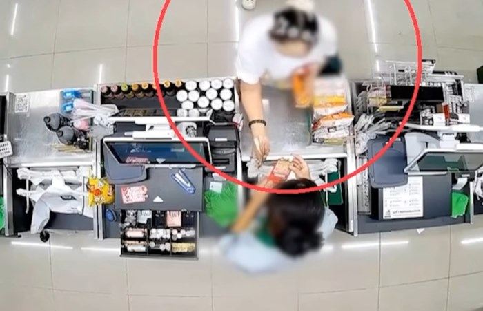 ป้ามหาภัยร้านสะดวกซื้อ