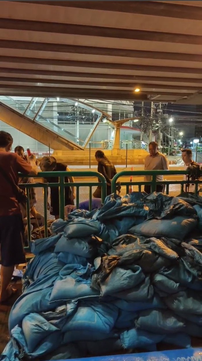 เจอเต็ม ๆ ต้นตอ น้ำท่วม