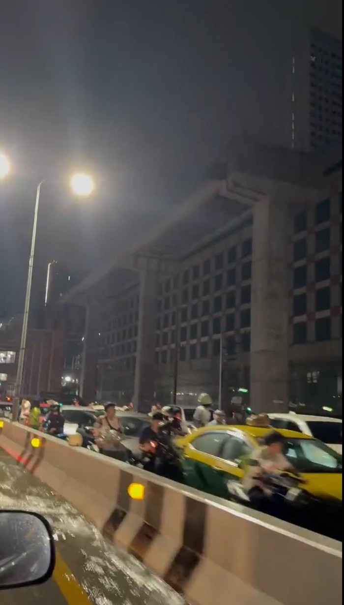 น้ำท่วม รัชดาภิเษก