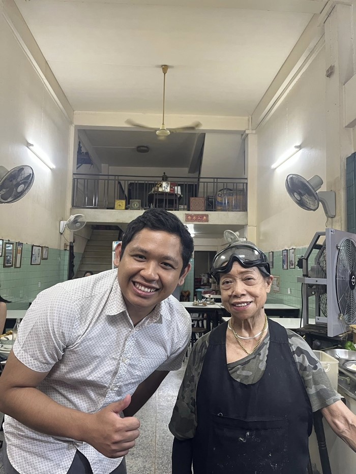 คนขายปูให้เจ๊ไฝ 