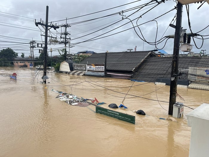 นายอำเภอหาดใหญ่ โต้หลังถูกปลดฟ้าผ่าเหตุน้ำท่วมหาดใหญ่ นายอำเภอหาดใหญ่ โต้หลังถูกปลดฟ้าผ่าเหตุน้ำท่วมหาดใหญ่