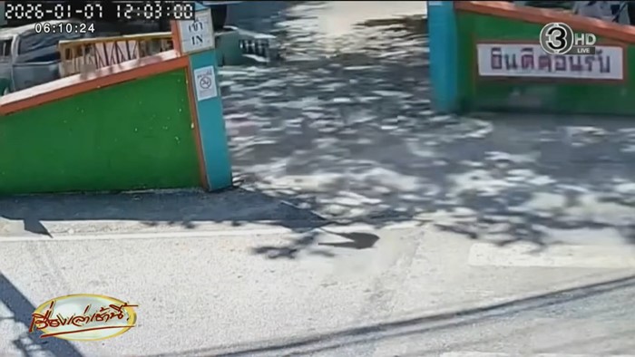 กระบะพุ่งชนห้องเรียนอนุบาลลำปาง