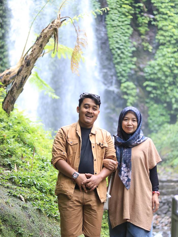 รักต่างวัย 23 ปี