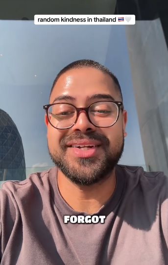 นักท่องเที่ยวต่างชาติ