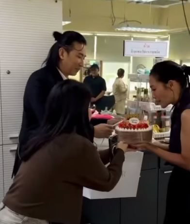 ของขวัญจากหนุ่ม กรรชัย ราคาไม่ธรรมดา 