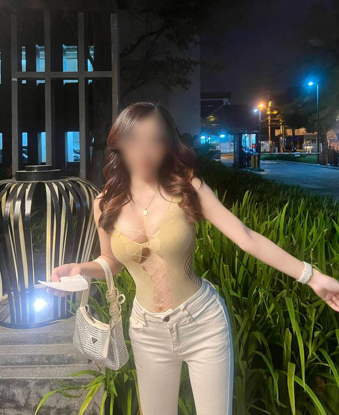 สาวแฉเดือด นักมวยหนุ่ม  