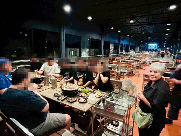 หมูกระทะคุณย่า สายไหม เจ้าของลงมาปิดตำนานเอง 