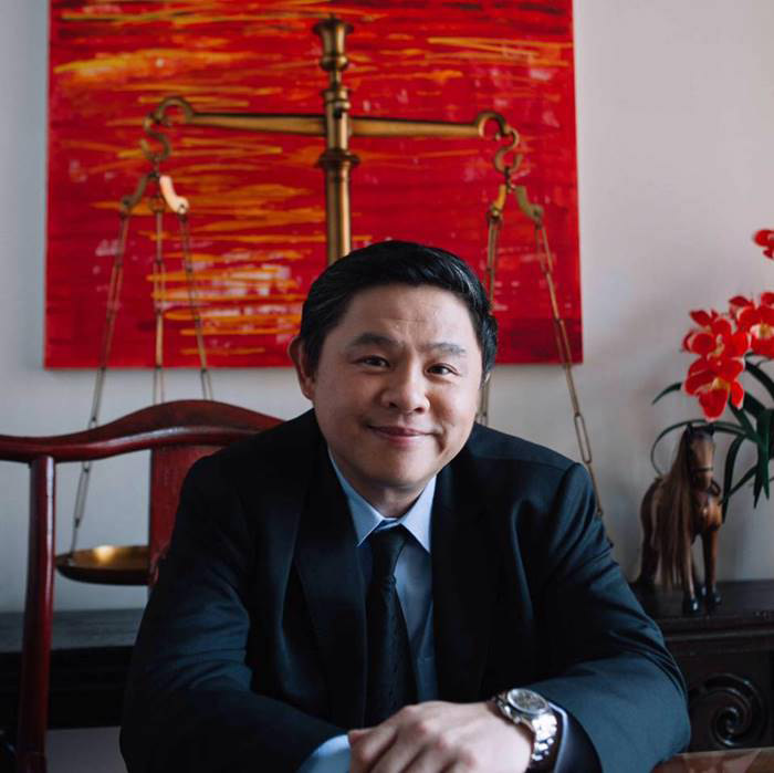 ประวัติ ทนายแก้ว  