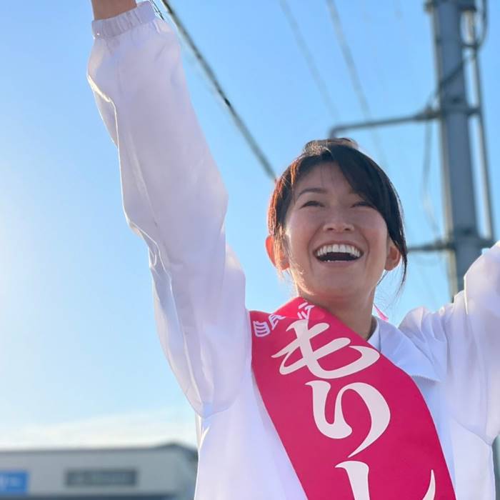 อดีตสาวกราเวียร์ เตรียมนั่งเก้าอี้ สส. หลังชนะเลือกตั้งแลนด์สไลด์ 