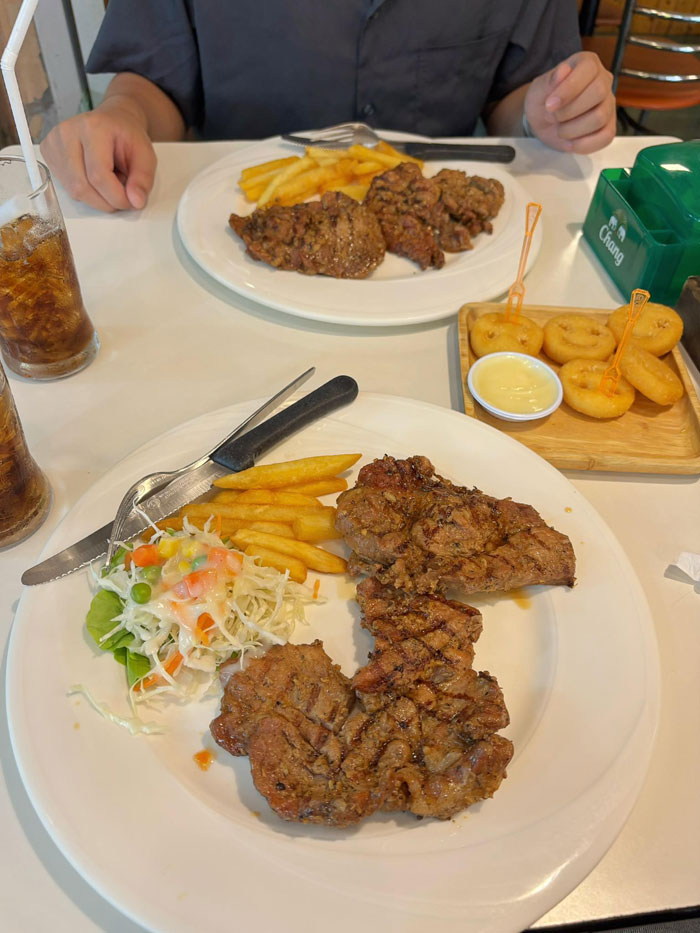 สเต๊ก Ezee grill กำลังจะปิดกิจการ