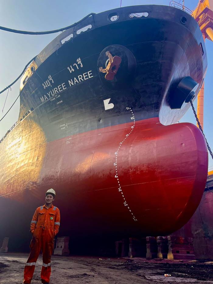 เรือไทยถูกยิง