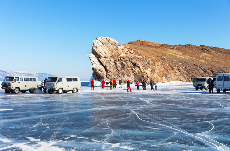 รถตกทะเลสาบ