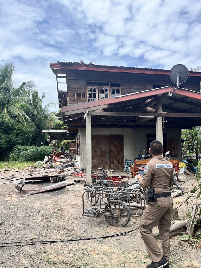 จรวด BM-21 ที่เขมร