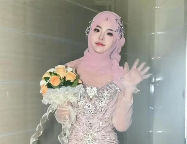 เจ้าสาวสวยจนเป็นไวรัล ออร่านางฟ้า เป๊ะทุกมุมจนนึกว่า AI 