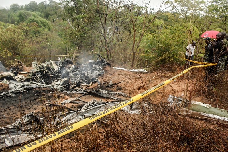 เครื่องบินท่องเที่ยวตกใกล้ชายฝั่งเคนยา