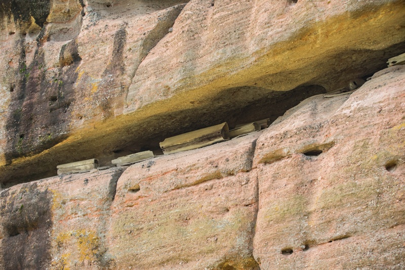 เปิดปริศนาการค้นพบ โลงศพลอยฟ้า