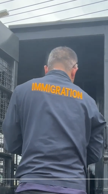 หนุ่มฝรั่งรีวิว คนไทยใจดีให้ติดรถ ฟีลแบบ VIP