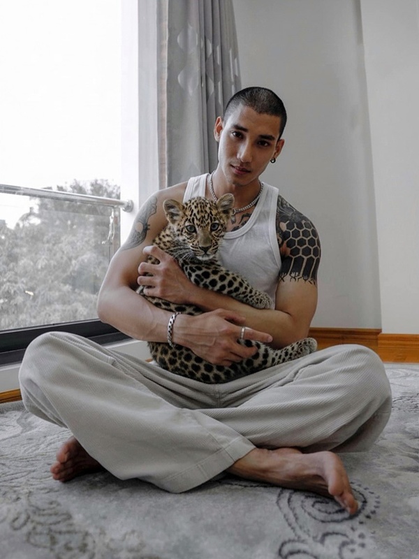 ไป๊ ทาคน เปิดบ้านหรู พาชมสวนสัตว์บนดาดฟ้า