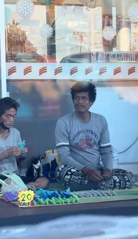 ไวรัลชวนใจฟู กับพวงกุญแจปลาหมึก 20 บาท