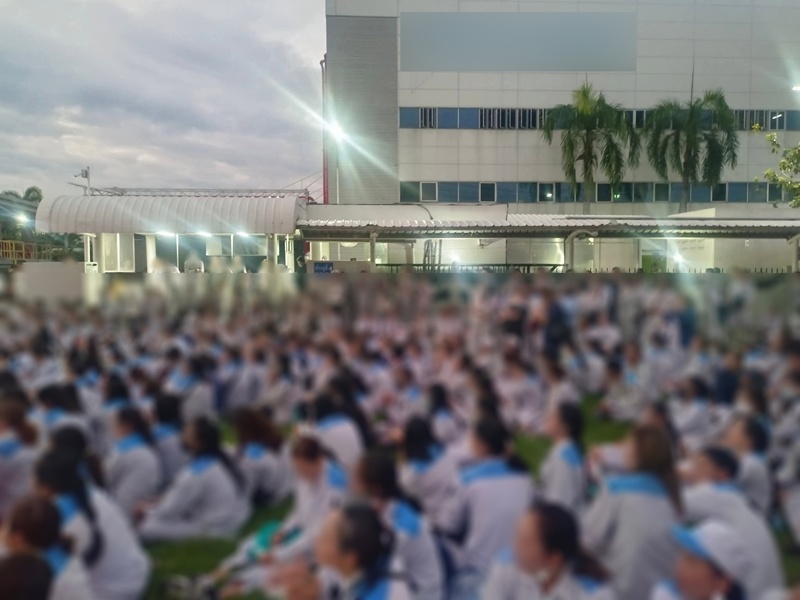 พนักงานโรงงานประท้วงขอเพิ่มโบนัส หลังปีนี้ได้เพียง 5 เดือน
