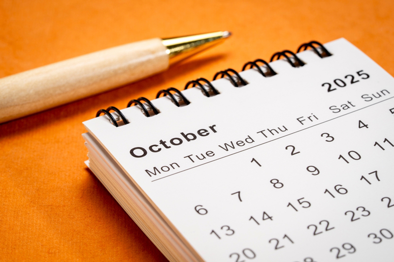 วันหยุดเดือนตุลาคม