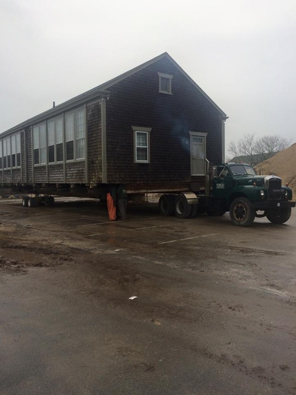 เกาะแห่งนี้มีบ้านแจกฟรี หลังละ 162 ล้านก็ยกให้