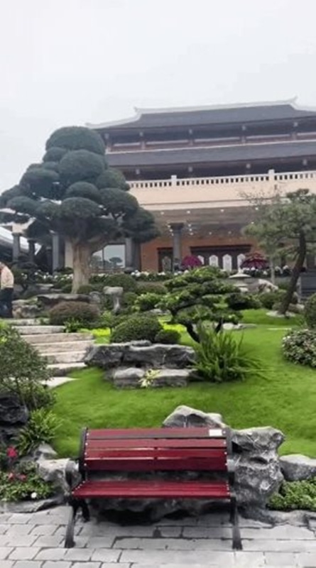 บ้านผู้ใหญ่บ้านในเวียดนาม อลังการราวกับฉากถ่ายหนัง บ้านผู้ใหญ่บ้านในเวียดนาม อลังการราวกับฉากถ่ายหนัง