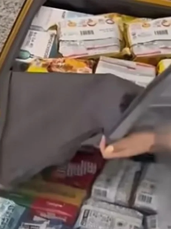 กระเป๋าต้องสงสัยในสนามบิน กระเป๋าต้องสงสัยในสนามบิน