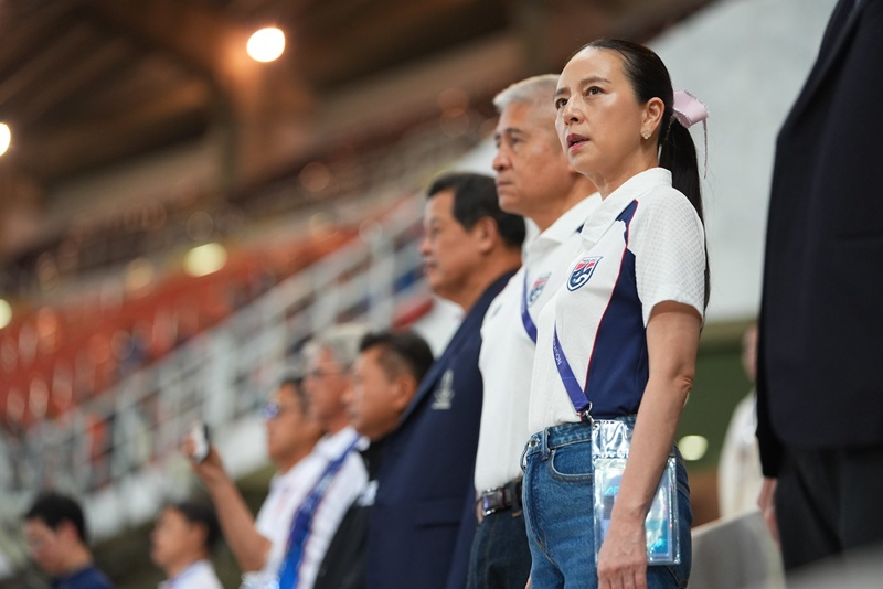 มาดามแป้ง นวลพรรณ ล่ำซำ มาดามแป้ง นวลพรรณ ล่ำซำ