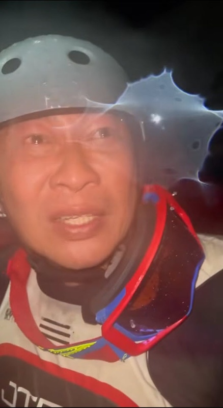 เปิ้ล นาคร ร่ำไห้กลางน้ำท่วมหาดใหญ่